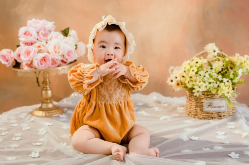 滦南四个月宝宝放屁很臭